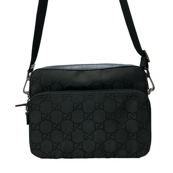Gucci Handbags - Gucci Shoulder Bag